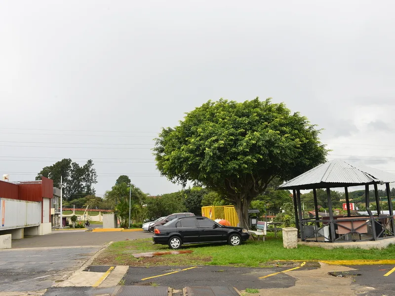 Commercial For Sale in Belen, photo 2