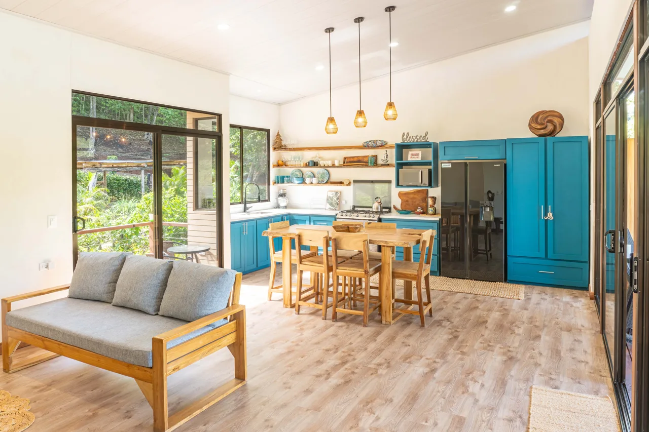 Casa Melina - Modern 3BR Mountain View Home, photo 6