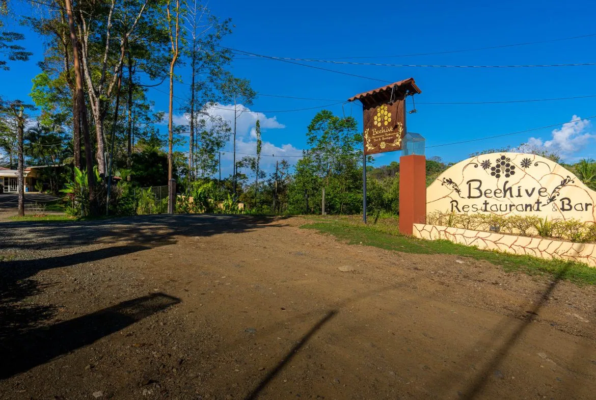 POPULAR FULLY FUNCTIONING UVITA RESTAURANT – 1.2 ACRES, photo 18