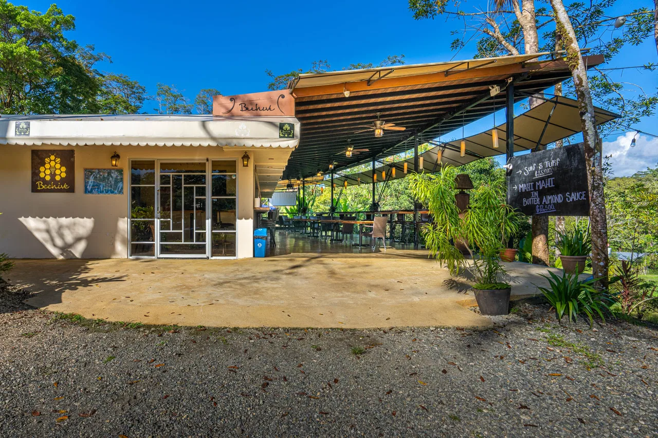 POPULAR FULLY FUNCTIONING UVITA RESTAURANT – 1.2 ACRES, photo 21