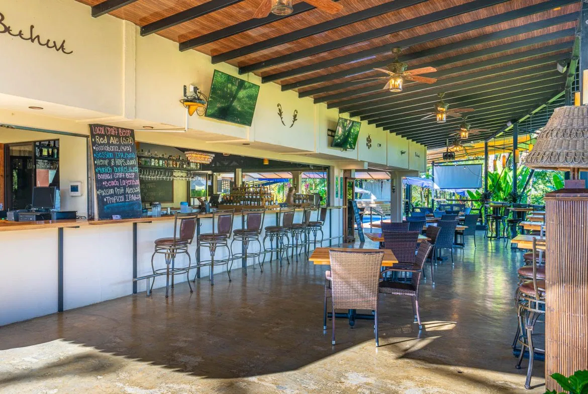 POPULAR FULLY FUNCTIONING UVITA RESTAURANT – 1.2 ACRES, photo 24