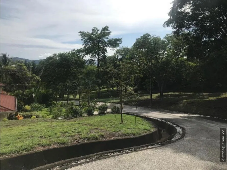 LOT #33 in Puerto Carrillo