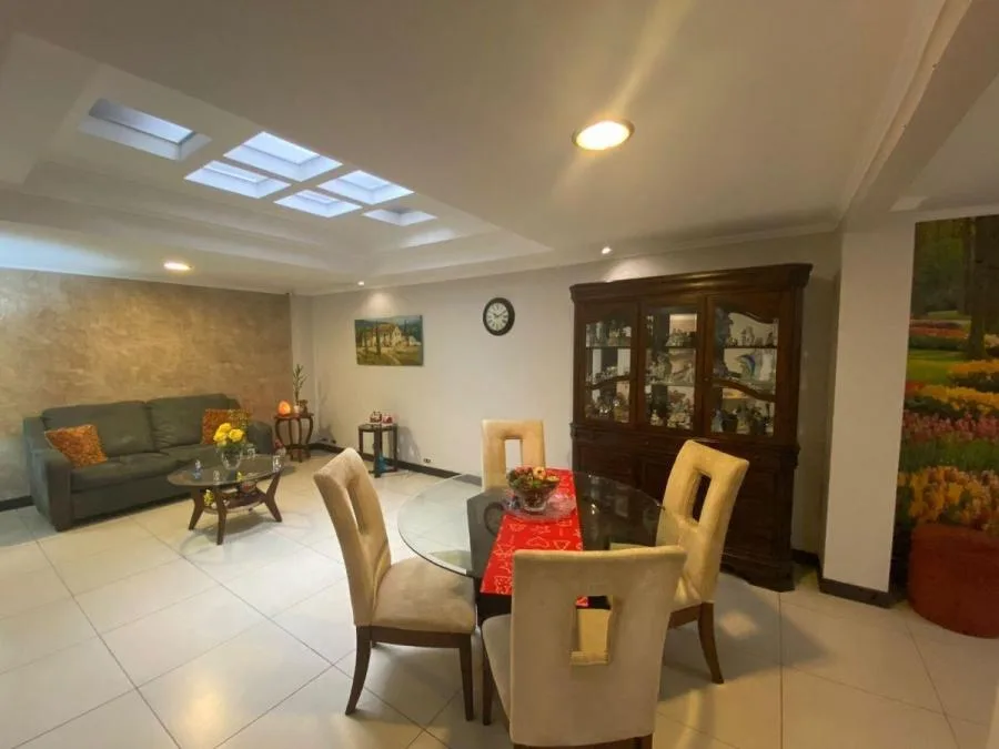 Venta de Casa con apartamento independiente en Rohrmoser MGA - Venta en Pavas