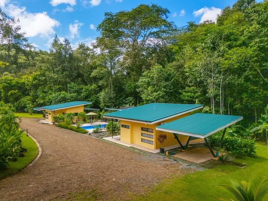 PROPERTY WITH PRINCIPAL HOUSE AND TWO VILLAS PROPERTY, IN OJOCHAL – 2.3 ACRES, photo 4