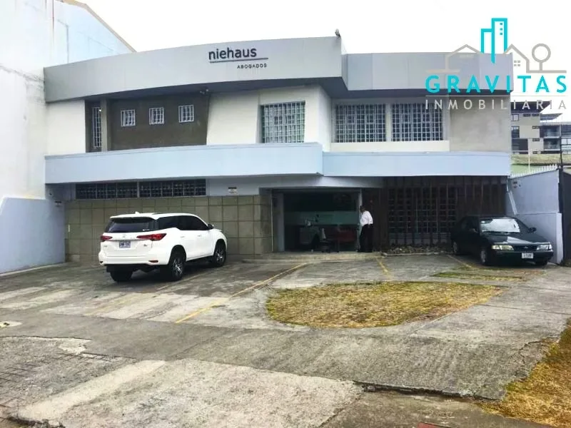 Building for sale in San Pedro, Barrio Dent (with offices) ID 1296, photo 8