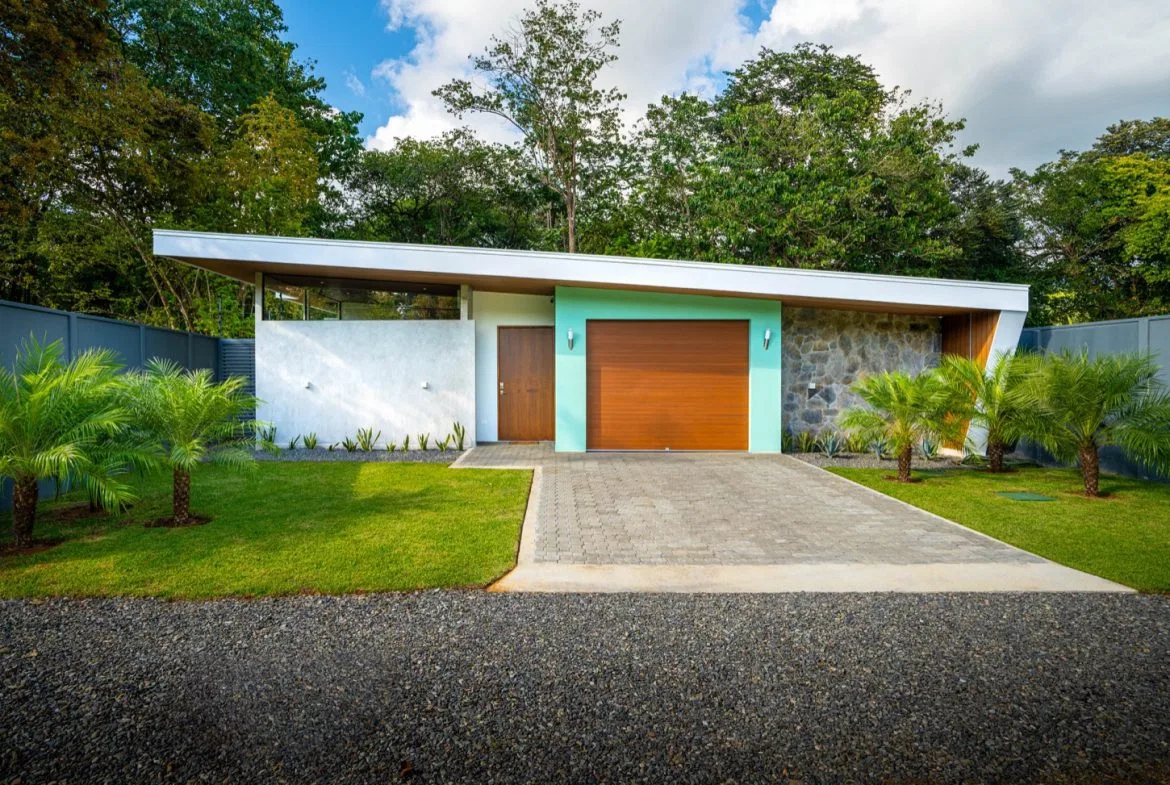 BEAUTIFUL PROPERTY WITH TWO BEDROOM, NEAR THE BEACH, IN COLONIA – 0.15 ACRES, photo 6