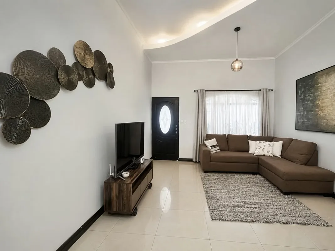 House for Sale. Single-story home in Lomas de Montes de Oca. 3 Bedrooms. Impeccable!, photo 4