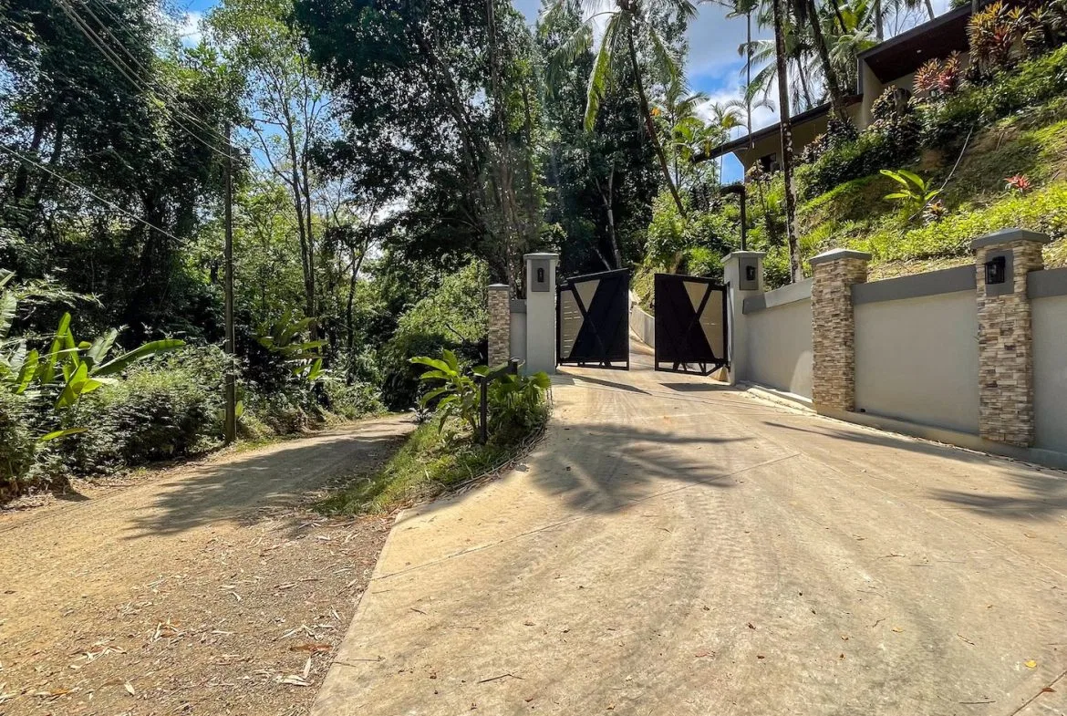 BUILDING PROPERTY WITH OCEAN VIEWS, NEAR TO THE WATERFALL, IN UVITA – 1.93 ACRES, photo 4