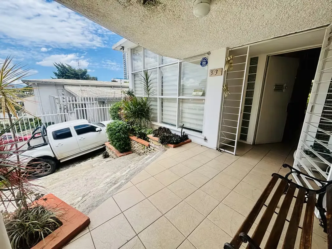 Esta hermosa casa cuenta con una inmejorable ubicación, cerca del Mall San Pedro, plazas, restaurantes, centros médicos, supermercados entre otros. De fácil acceso., photo 2
