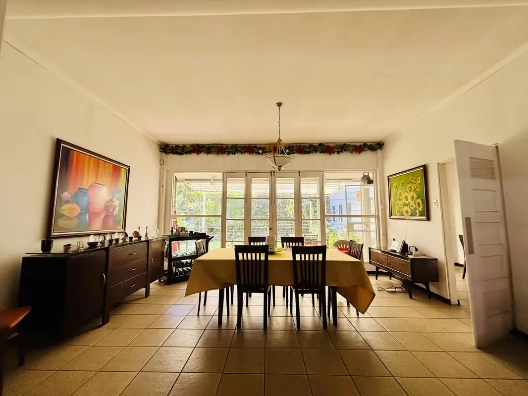 Esta hermosa casa cuenta con una inmejorable ubicación, cerca del Mall San Pedro, plazas, restaurantes, centros médicos, supermercados entre otros. De fácil acceso., photo 8