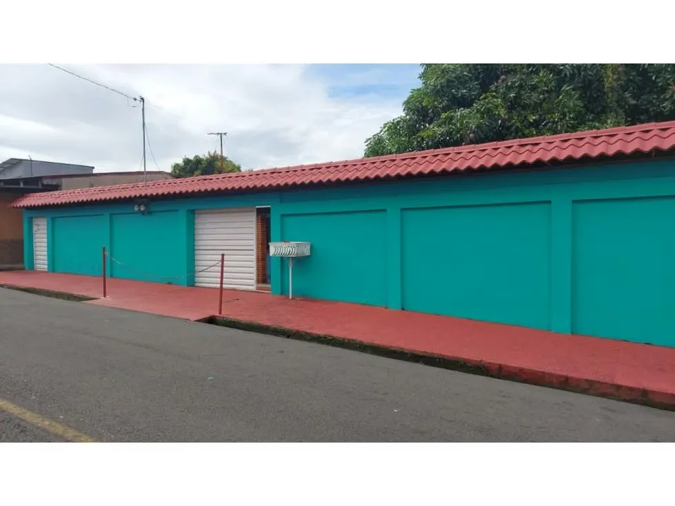 Venta de Hermosa Propiedad con Casa y Apartamento, Barrio Jesús de Santa Bárbara, Heredia, photo 3