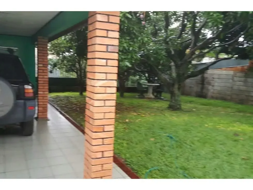 Venta de Hermosa Propiedad con Casa y Apartamento, Barrio Jesús de Santa Bárbara, Heredia, photo 5