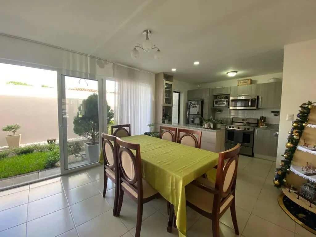Sale of fine and modern house in Ciudad Colón, in condominium., photo 8