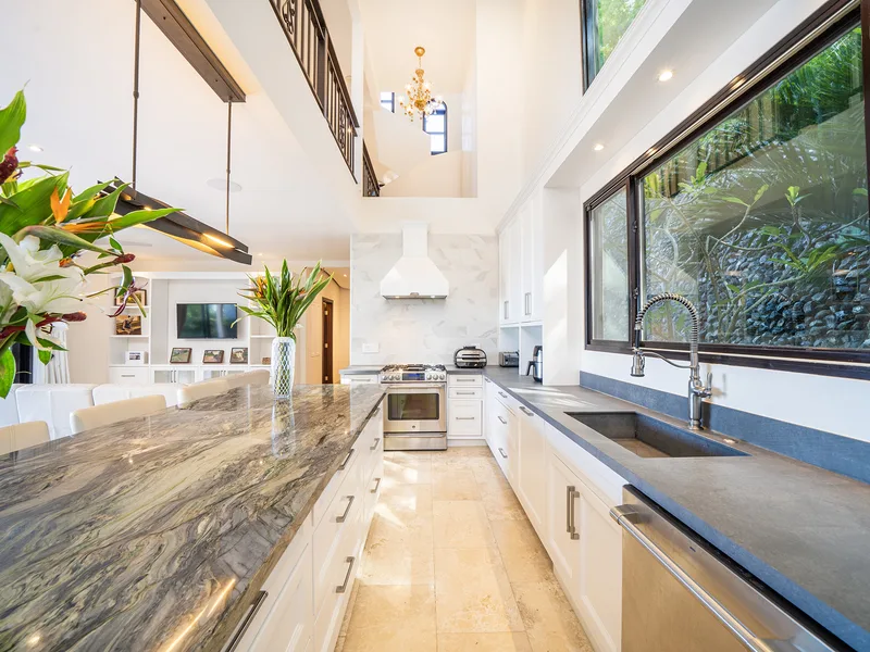 5 Bed Single Family Homes For Sale in Playa Flamingo, photo 4