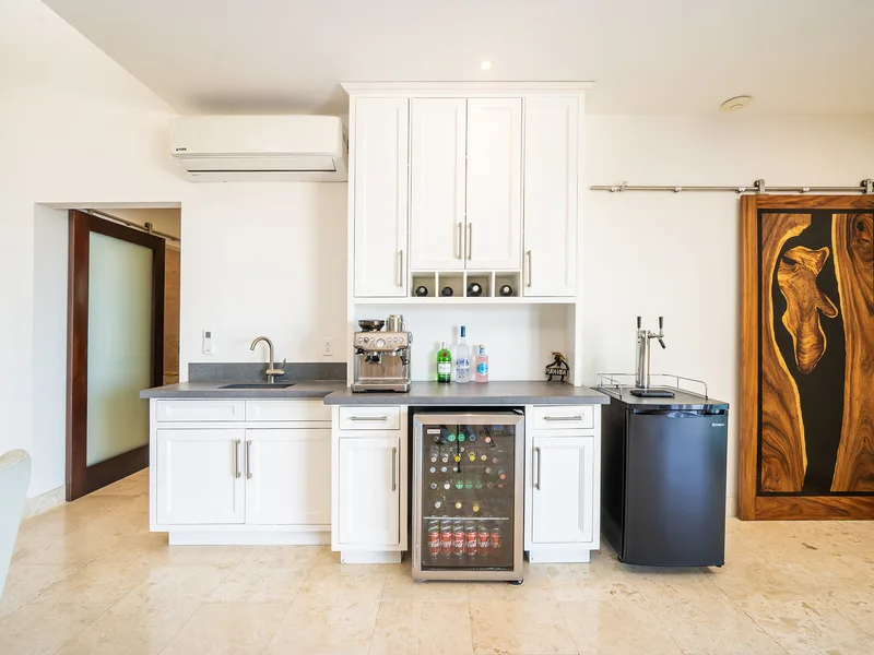 5 Bed Single Family Homes For Sale in Playa Flamingo, photo 6