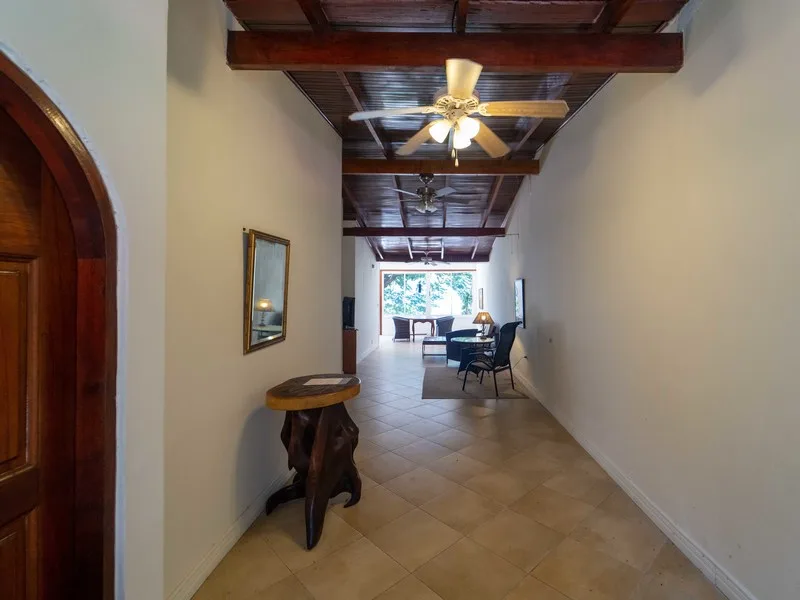 3 Bed Condo For Sale in Samara, photo 4