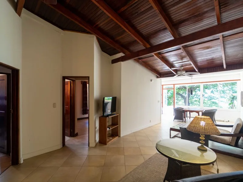 3 Bed Condo For Sale in Samara, photo 7
