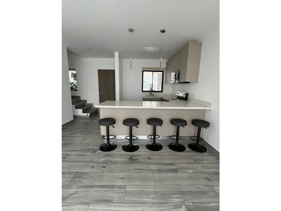 Casa en Condominio en Alquiler en Guachipelin de Escazu