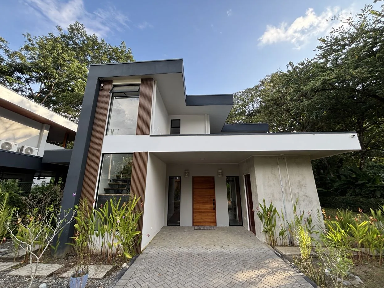 Reconnect in Style: Luxury Jungle Home in the Heart of Uvita - financing available!, photo 2
