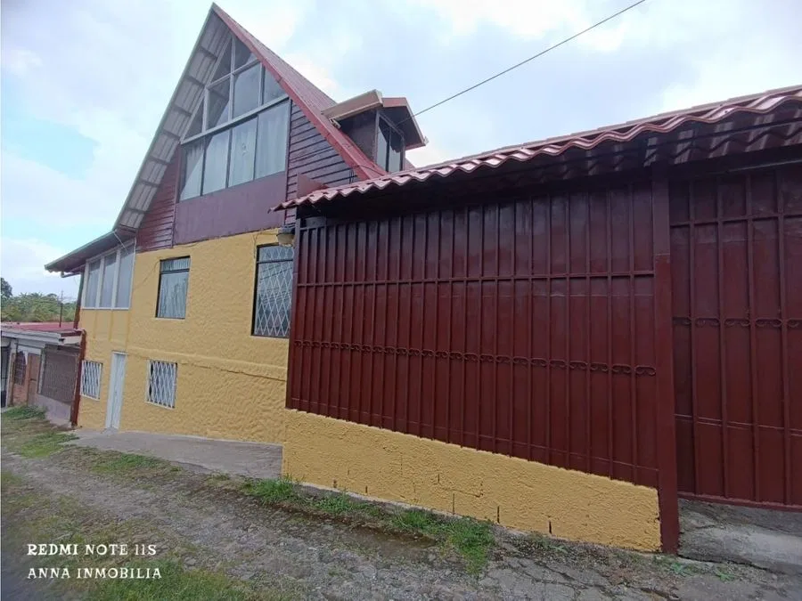 Venta de propiedad estilo Chalet en Patio de Agua Coronado