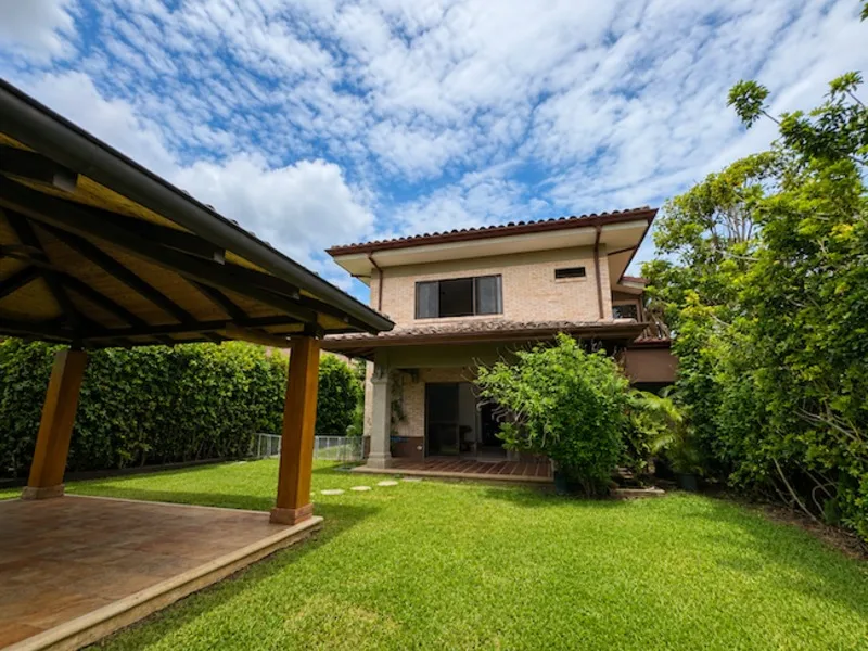 3 Bed Single Family Homes For Sale in Santa Ana