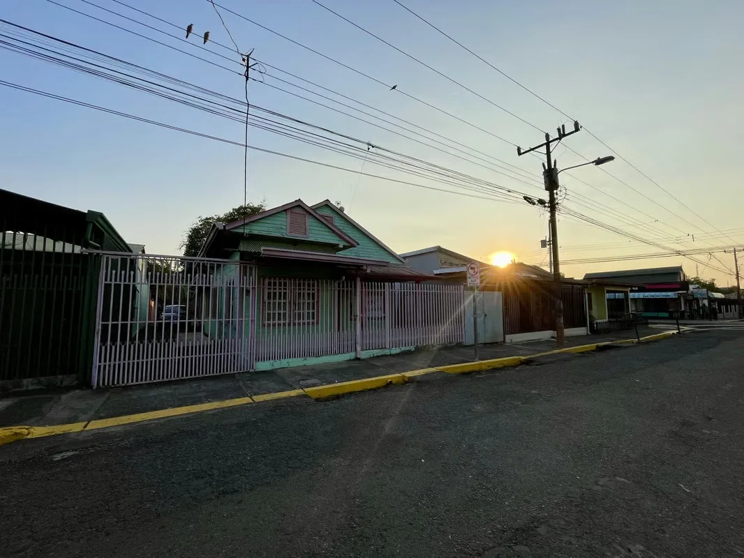 Property for Sale in Downtown Esparza | Prime Location | Negotiable Price, photo 3