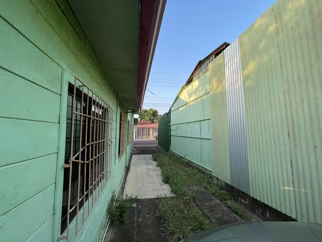 Property for Sale in Downtown Esparza | Prime Location | Negotiable Price, photo 4