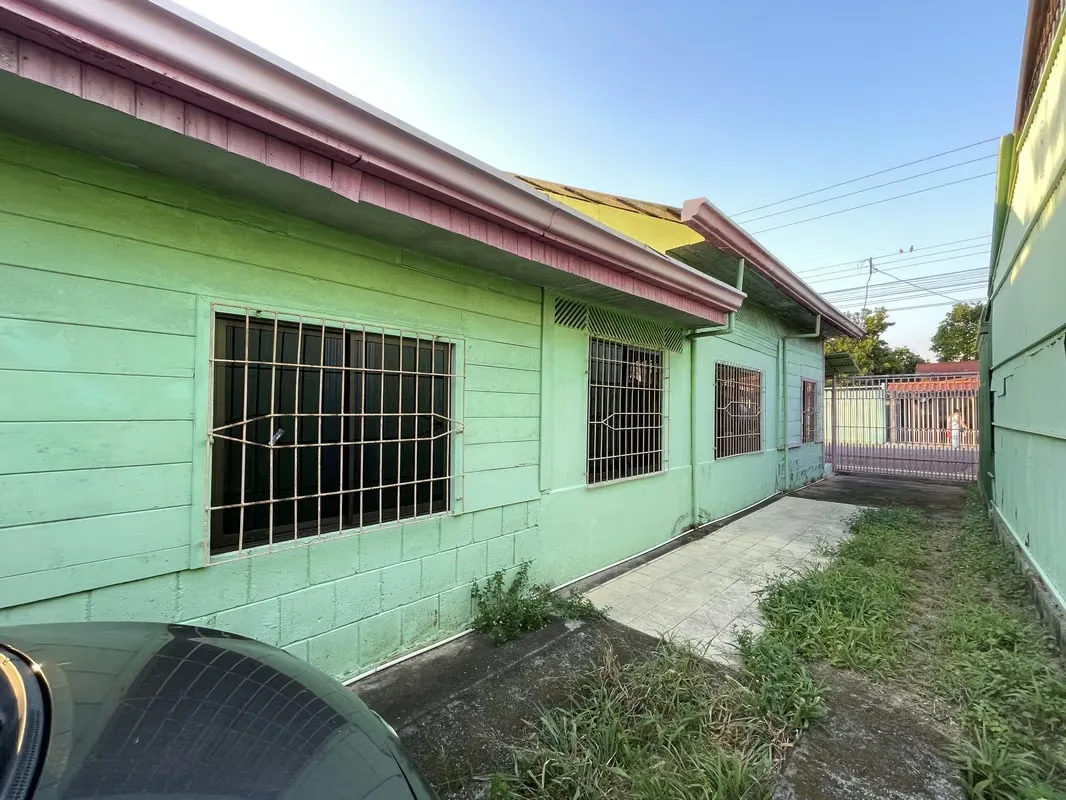 Property for Sale in Downtown Esparza | Prime Location | Negotiable Price, photo 5