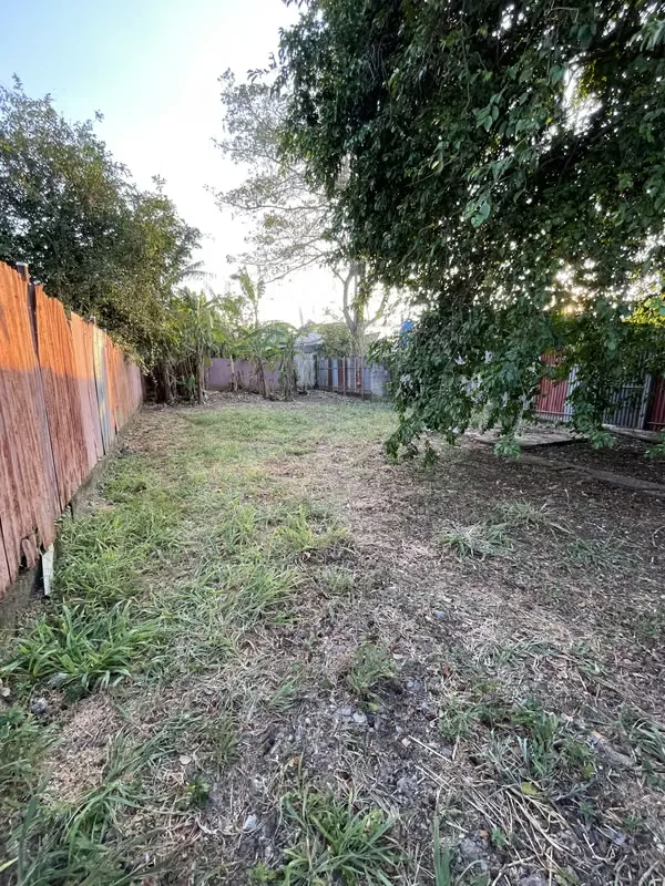 Property for Sale in Downtown Esparza | Prime Location | Negotiable Price, photo 8