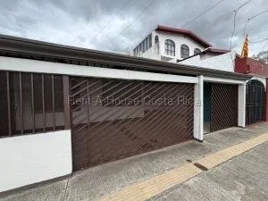 OPORTUNIDAD Venta de Casa + Apartamento en Heredia Centro  - Venta en Heredia