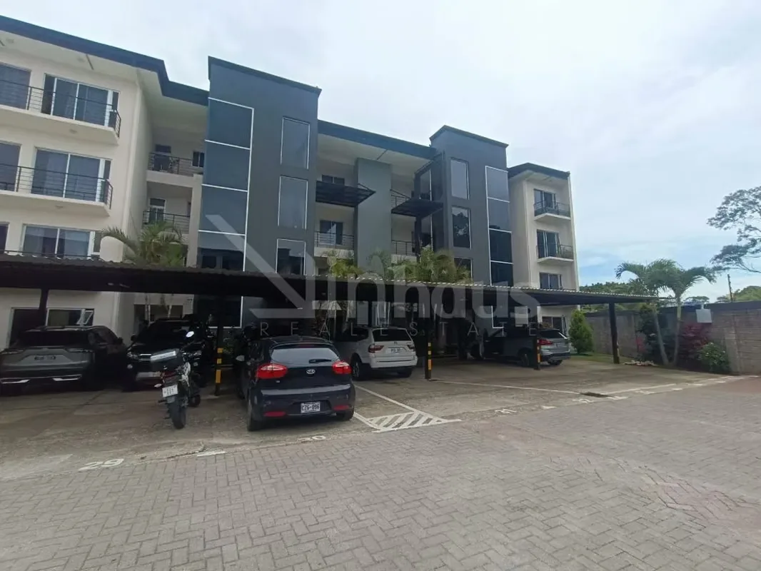 Se vende apartamento totalmente equipado con muebles y electrodomésticos ubicado en una de las áreas de mayor demanda en Heredia.