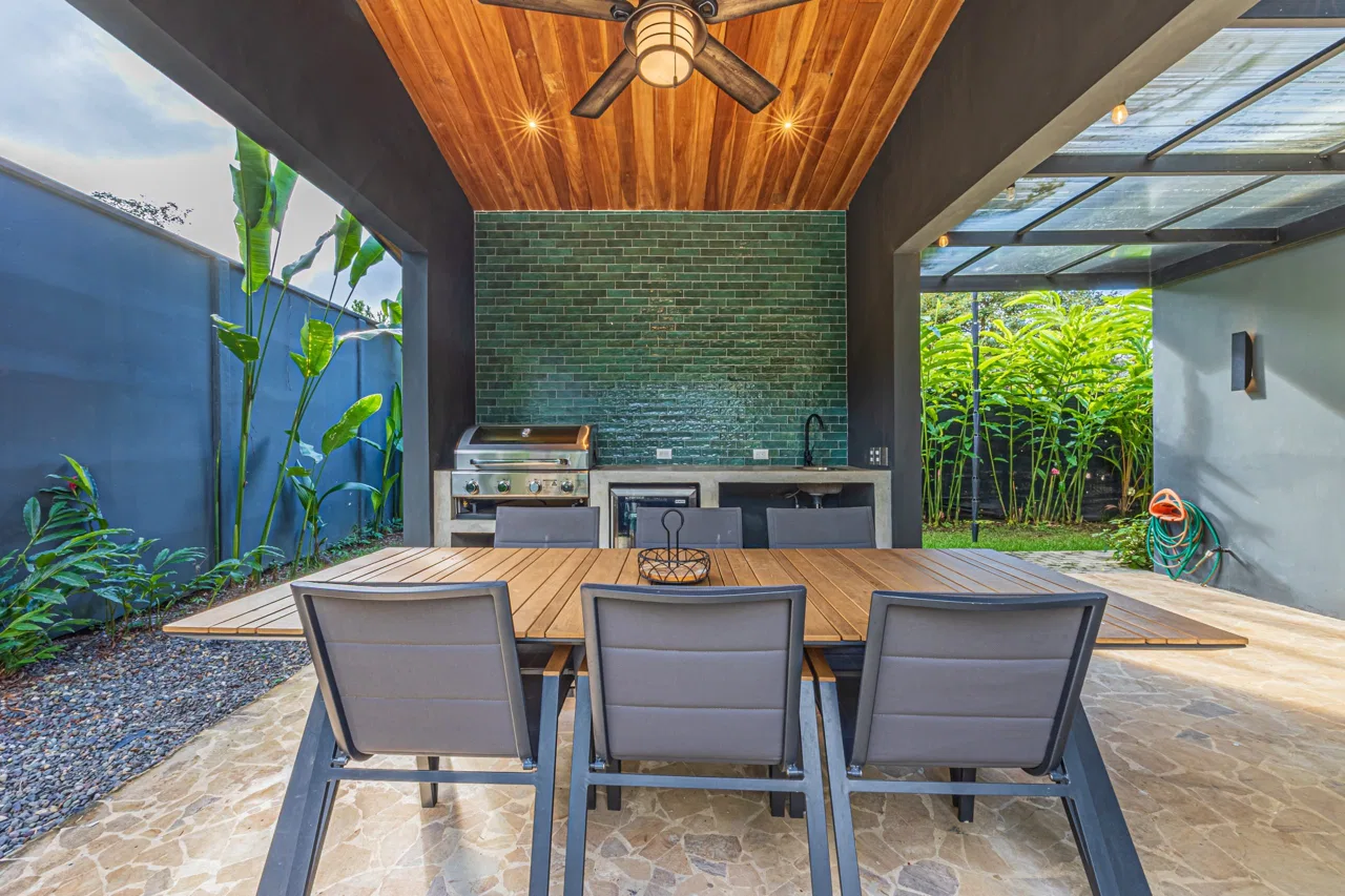 PROPERTY WITH THREE BEDROOM NEAR TO EVERYTHING, IN UVITA CENTER – 0.11 ACRES, photo 19