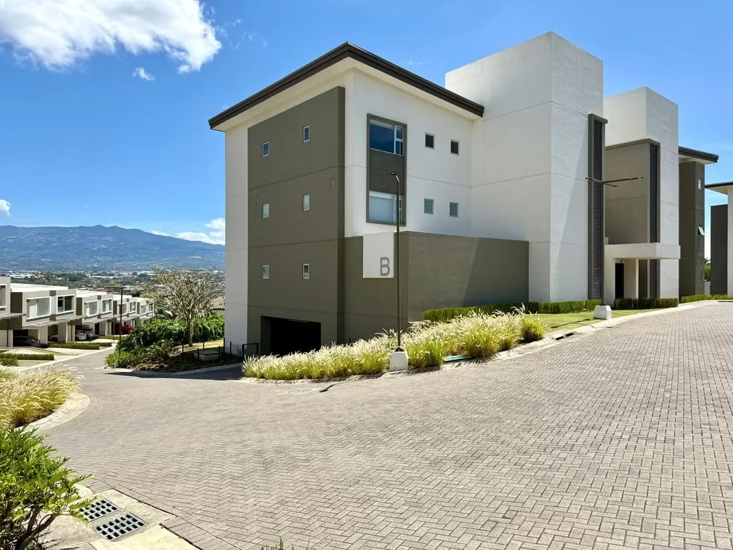 Descubre este elegante apartamento con línea blanca, ubicado en Dukana, un exclusivo condominio de casas y apartamentos., photo 2