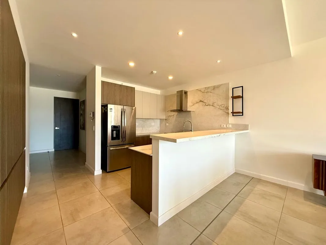 Descubre este elegante apartamento con línea blanca, ubicado en Dukana, un exclusivo condominio de casas y apartamentos., photo 6