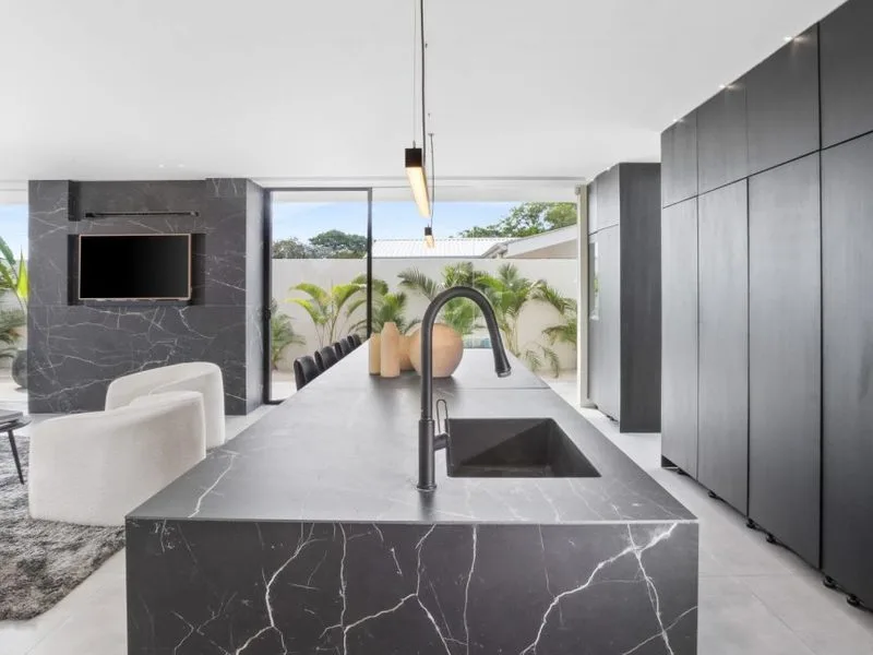 4 Bed Single Family Homes For Sale in Tamarindo, photo 12