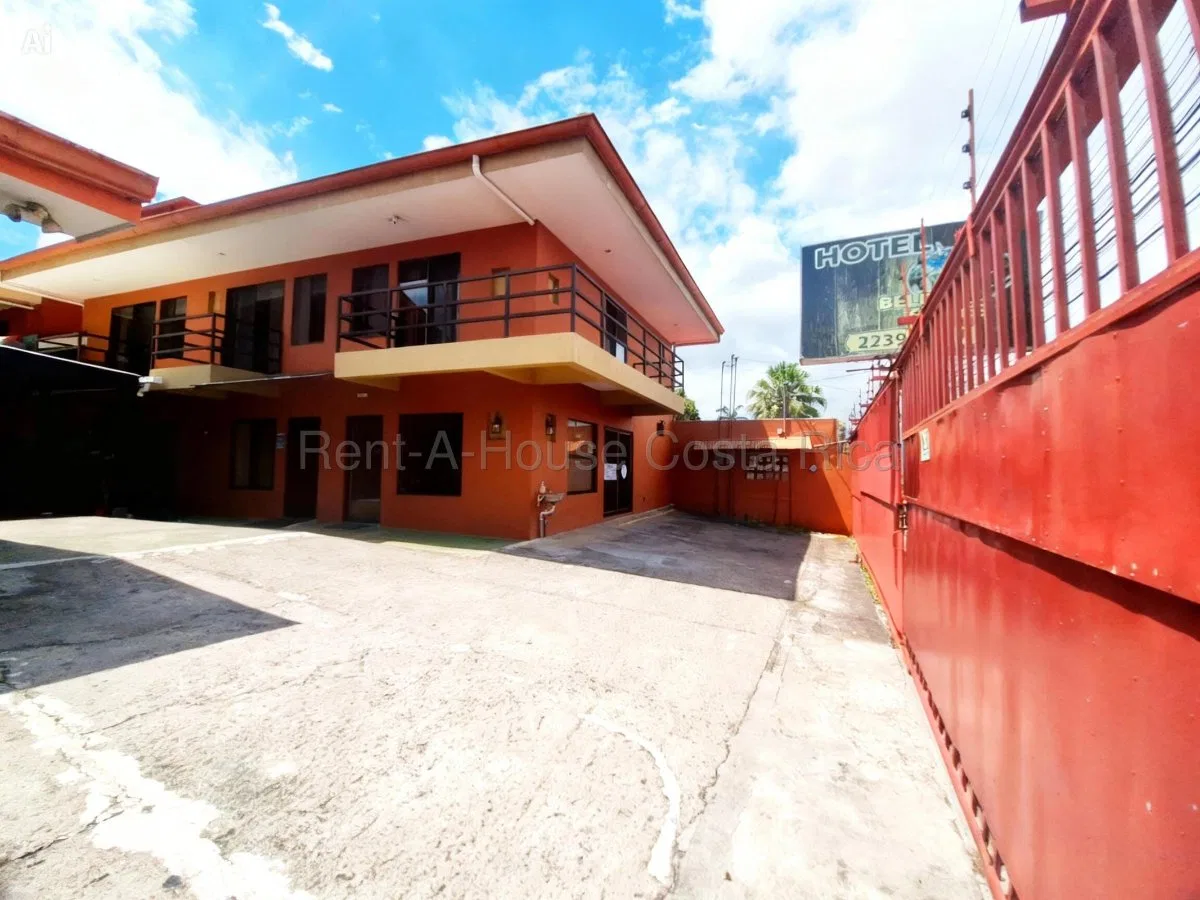 Venta de Hotel en San Antonio de Belén con 1126m2 de Construcción ideal para Inversión 26-2129 - Venta en Belén