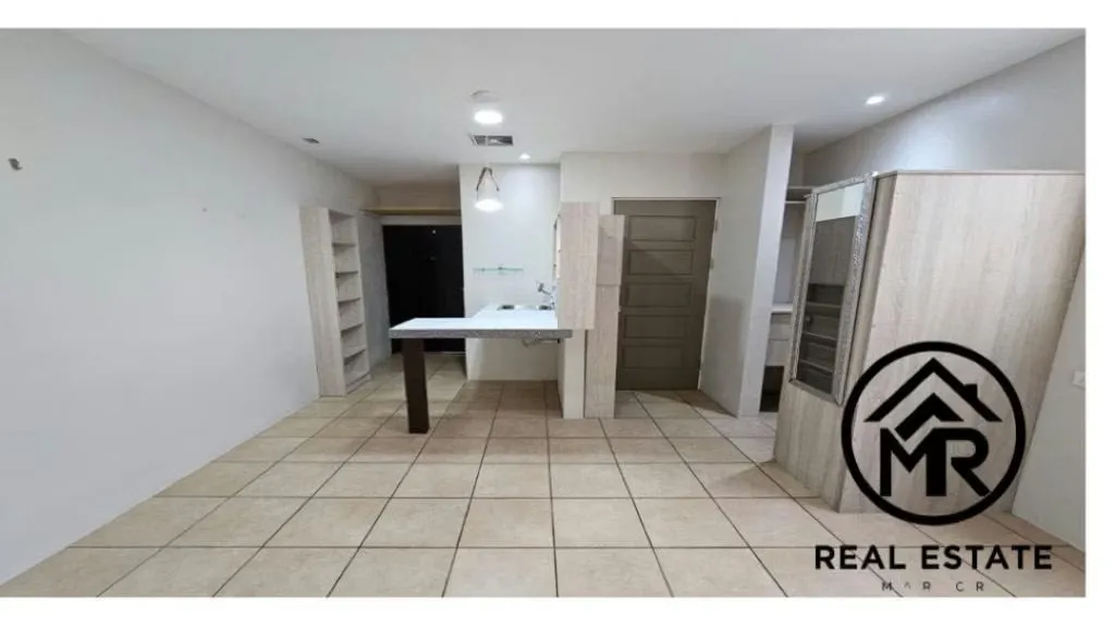 250 mil ALQUILER DE APARTAMENTO TIPO ESTUDIO - Baño y área de cocina privada Opción de parqueo ( según disponibilidad por 40 mil extra )