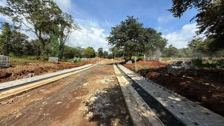 Tamarindo Cove Lot #43: Premier 55-Lot Residential Community Just Minutes from Tamarindo Beach