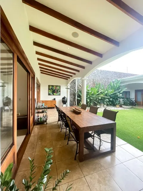 Home 3BR in Escazu Trejos Montealegre - Garden Views - Near Avenida, photo 9