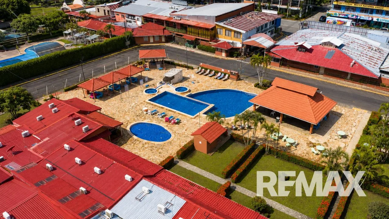 Newly Remodeled Beach Condo | Prime Rental Investment, photo 11