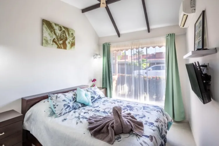 Newly Remodeled Beach Condo | Prime Rental Investment, photo 7