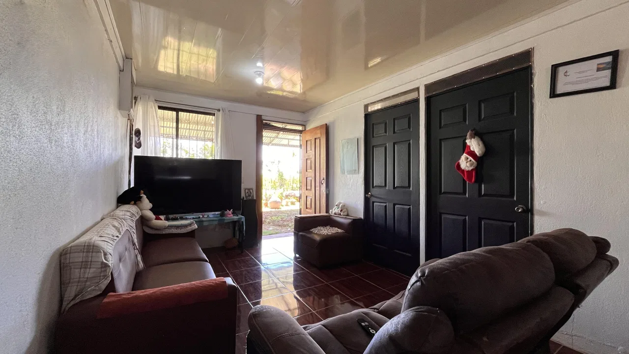 VENTA DE CASA CON LOTE DE 3.494 M2 EN TRES RIOS DE VOLCAN, BUENOS AIRES DE PUNTARENAS, photo 4