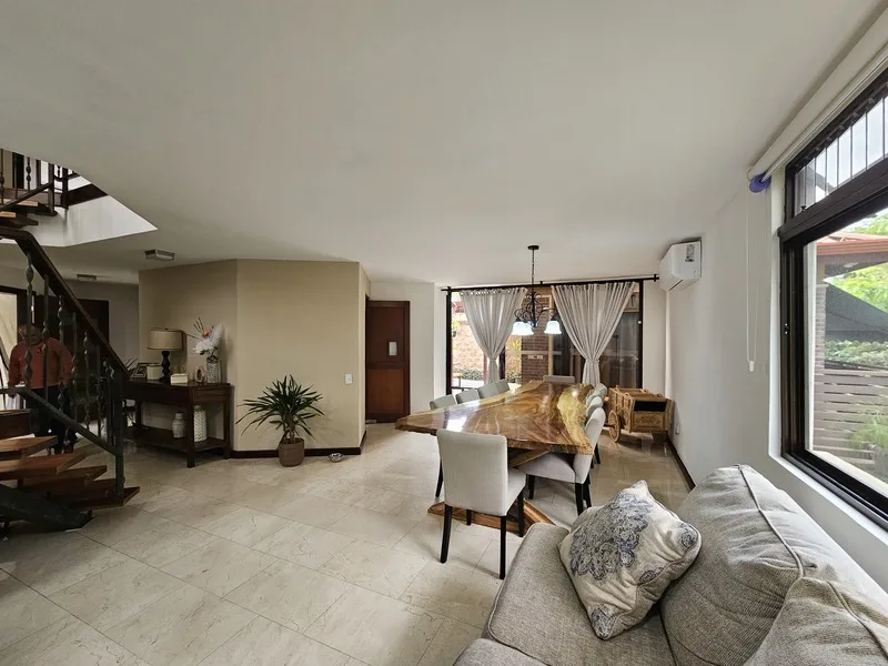 6 Bed Single Family Homes For Sale in Santa Ana, photo 6