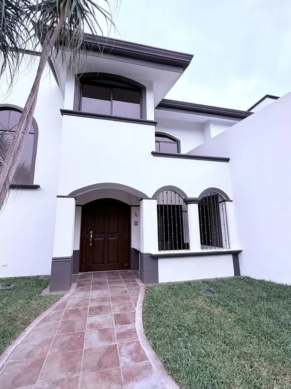 *Casa de Lujo en Venta – Condominio Santa Lucía, Tres Ríos, photo 4