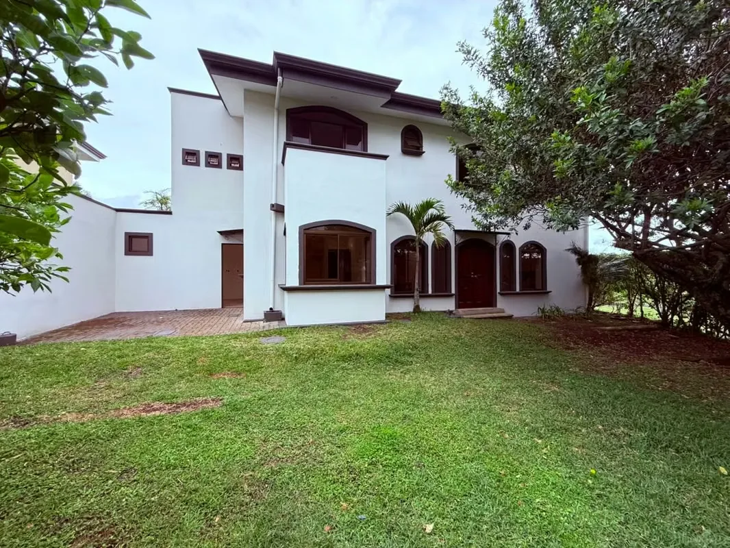 *Casa de Lujo en Venta – Condominio Santa Lucía, Tres Ríos, photo 5