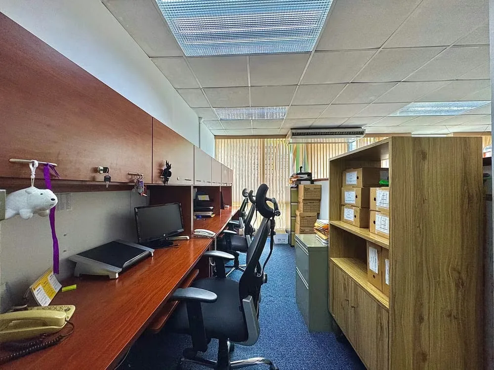 3-story building for sale in Goicoechea., photo 11