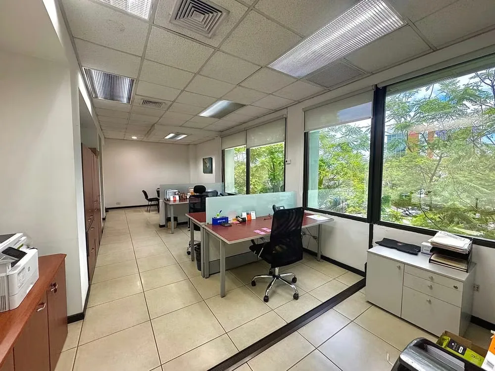 3-story building for sale in Goicoechea., photo 5