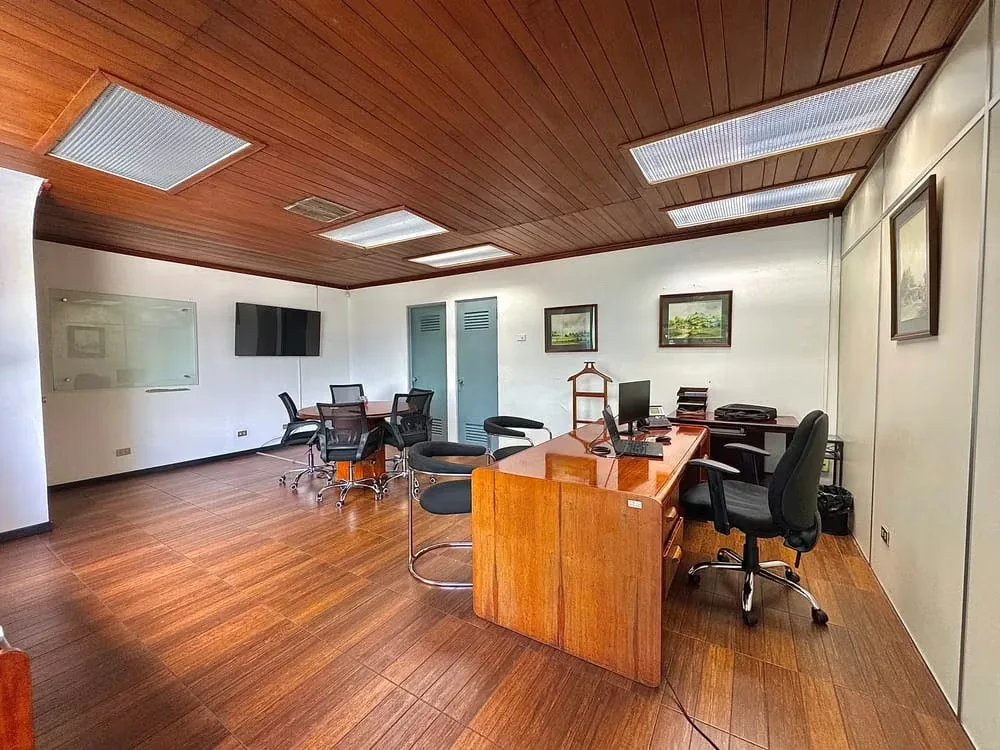 3-story building for sale in Goicoechea., photo 10