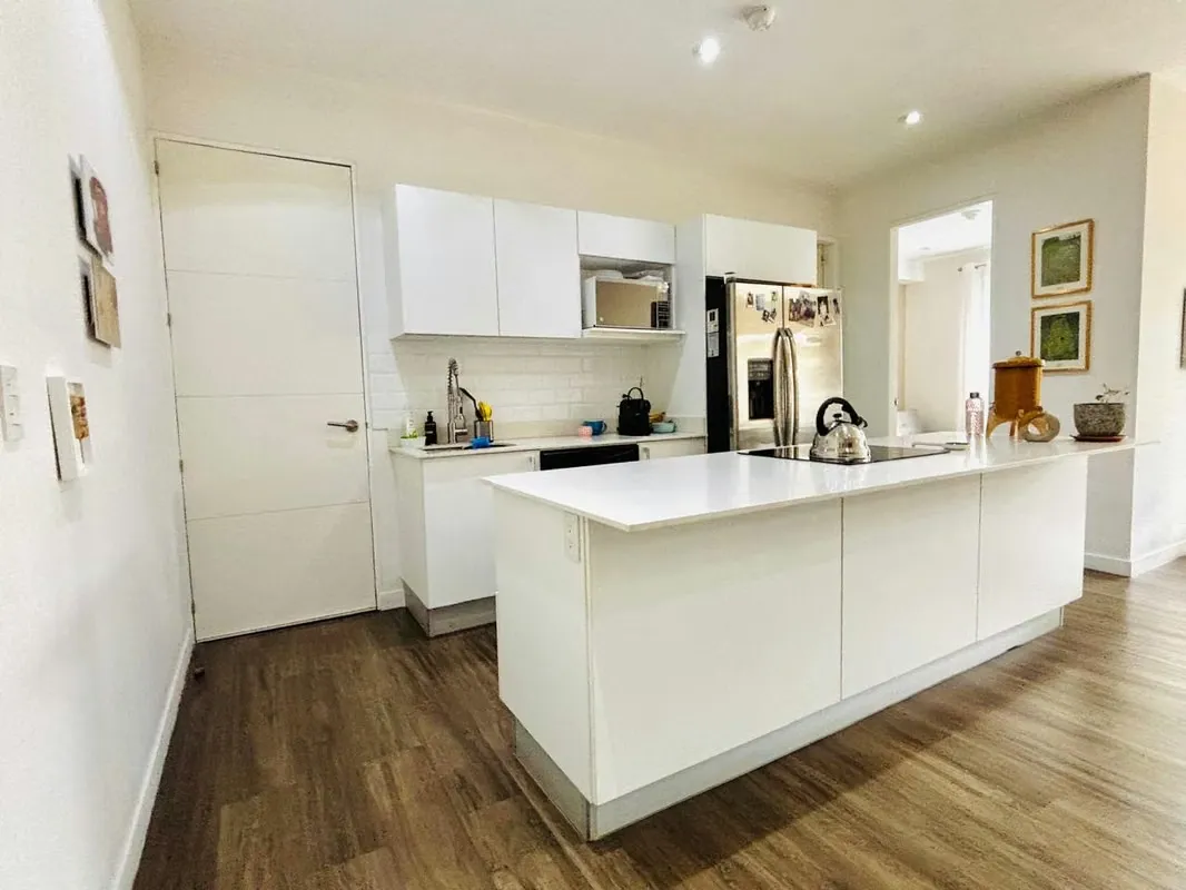 En zona céntrica a todos los servicios, pero en un vecindario residencial, donde solo se respira paz y tranquilidad...se encuentra este hermoso y acogedor apartamento de estilo ..., photo 7