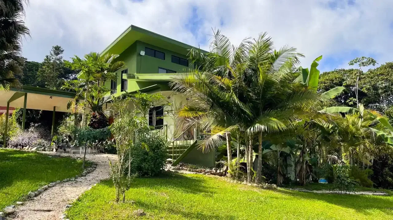 Spacious Ecohome in Private Nature Sanctuary in Ojochal